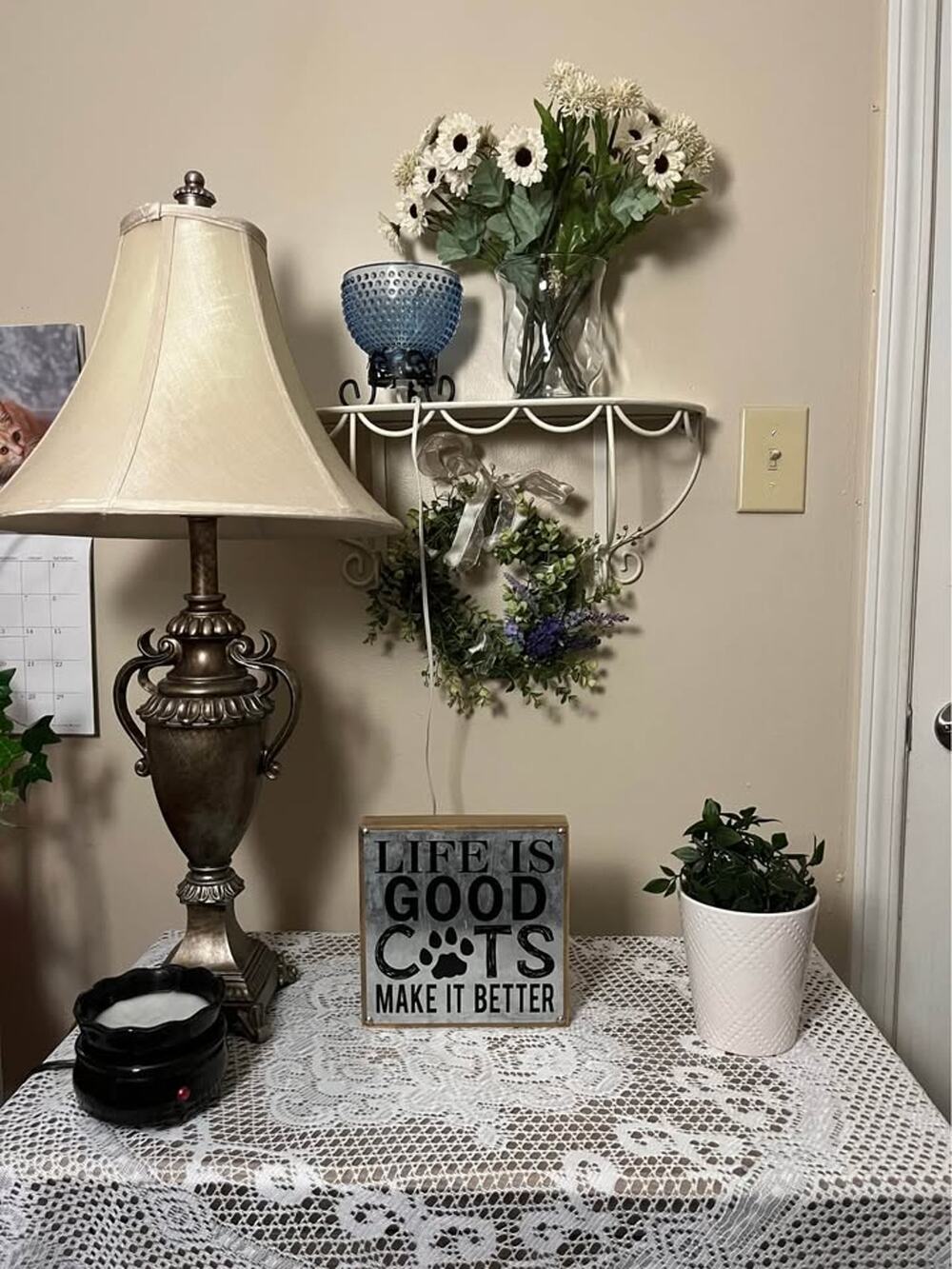 Life Is Good, Cats Make It Better Wooden Sign – Cat Lover Decor (~ 8 inches)